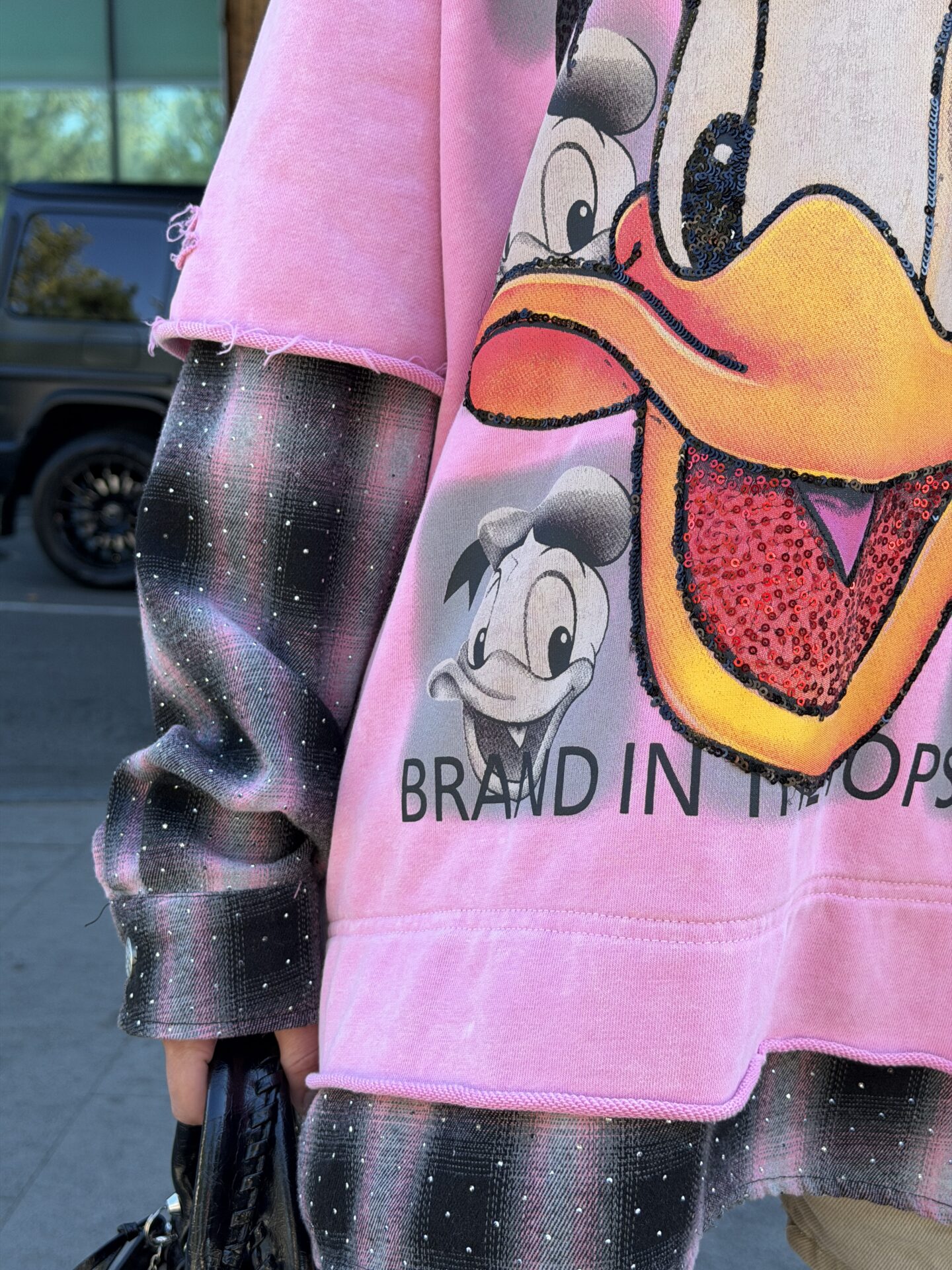 Лонгслів з качкою рожевий Daisy Duck — view 6 · Bozhevilno