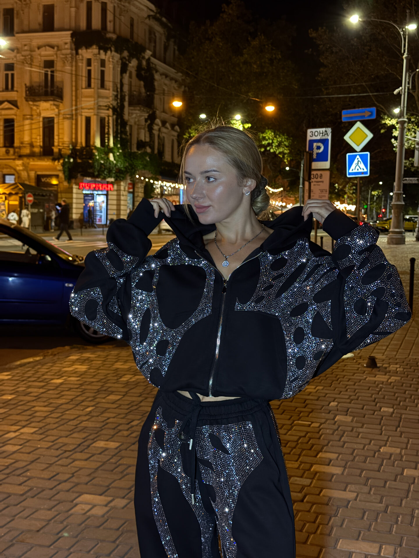 Оверсайз сет зі стразами — front · Bozhevilno